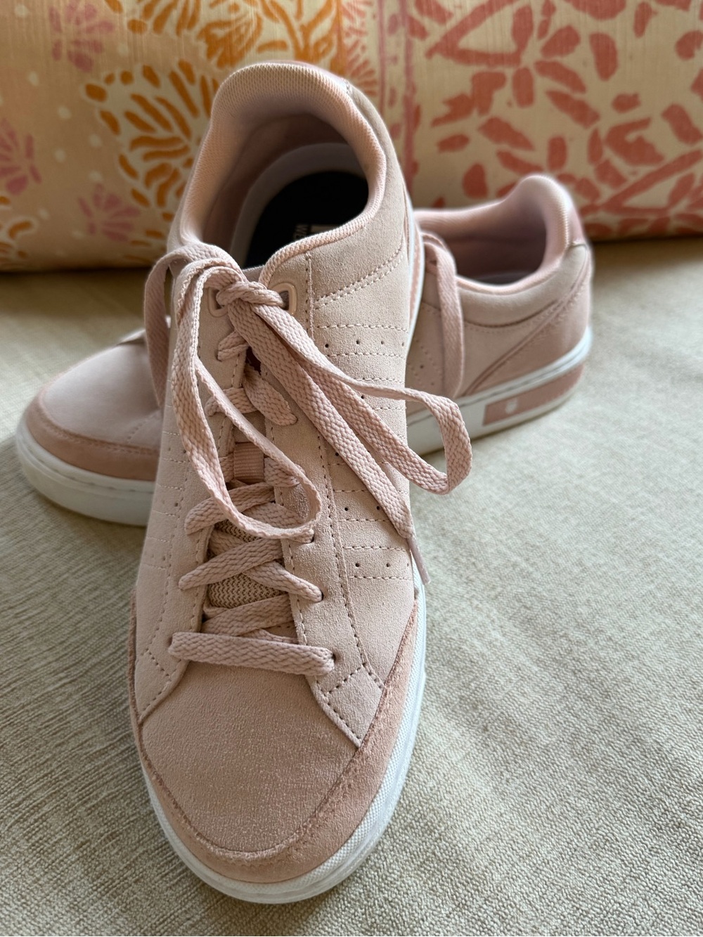 K-Swiss Court Block Low Blush Pink Suede Sneakers. Women's Size: 9.